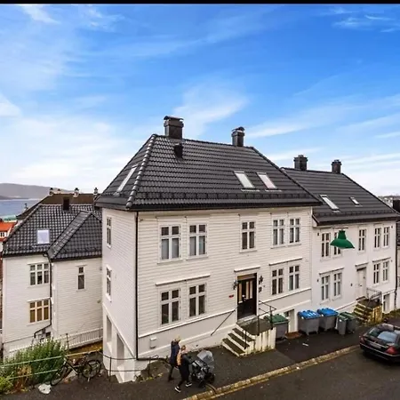 Apartment Charming In Sandviken Near Bryggen *