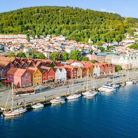 Charming In Sandviken Near Bryggen Apartment
